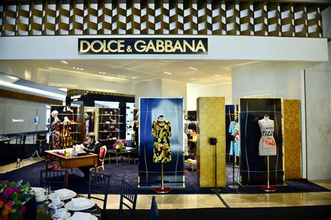 dolce gabbana palacio de hierro guadalajara|dolce y gabbana online.